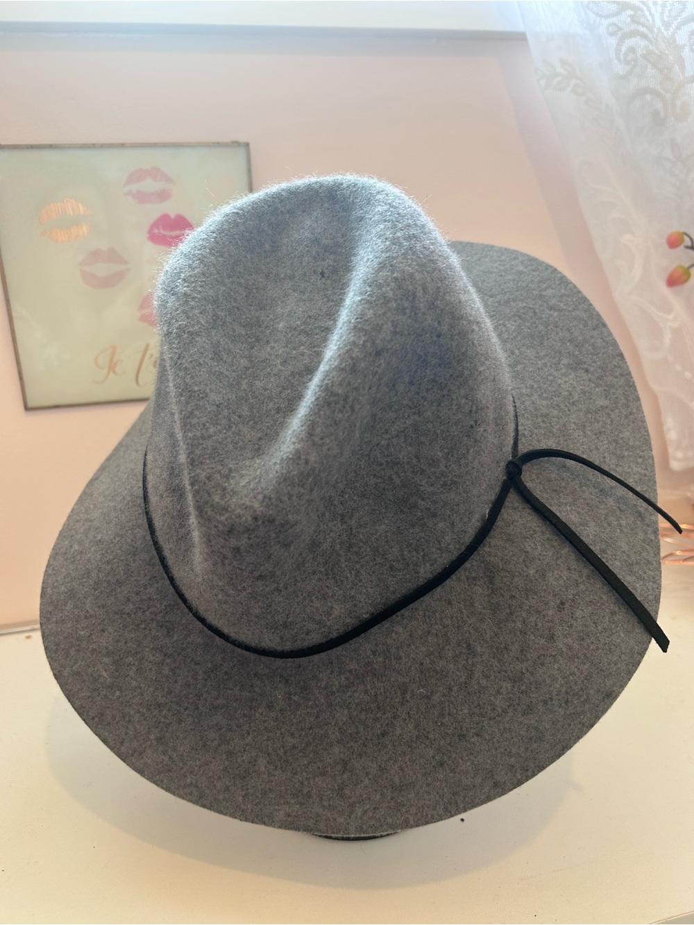 Wide Brim Gray Felt Fedora Hat with Leather Band